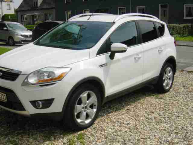 Ford Kuga 2.0 TDCI 16V 4x4 1997ccm 100 KW 136 Ps Titanium Ausstattung,Teil Leder