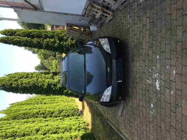 Ford Mondeo 2, 5l V6 Ghia Baujahr 2001 mit Motorschaden