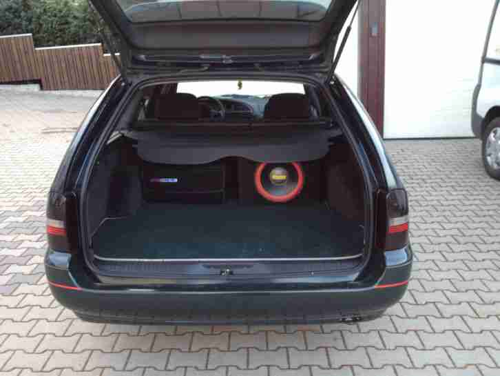 Ford Mondeo Kombi - Skyline