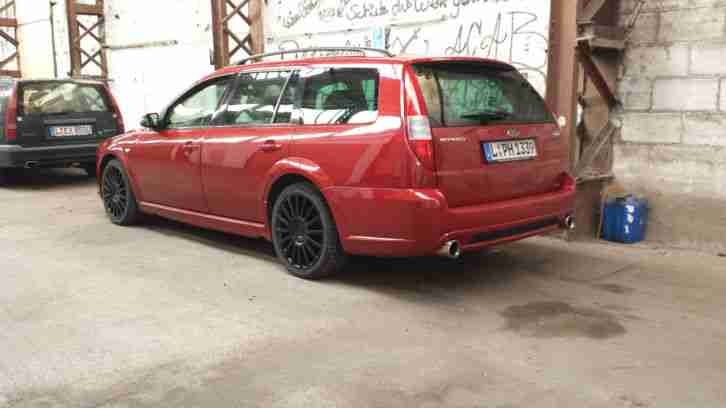 Mondeo ST220 in Rot