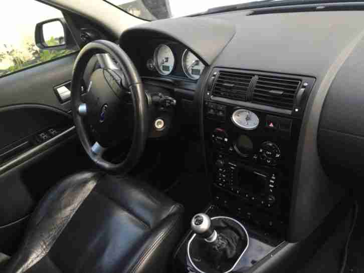 Ford Mondeo St 220 Kombi Silber