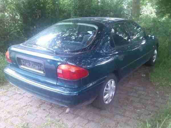 Ford Mondeo, grün, TÜV + AU 12.2014, Normalbenzin, 5-türer, Baujahr 95