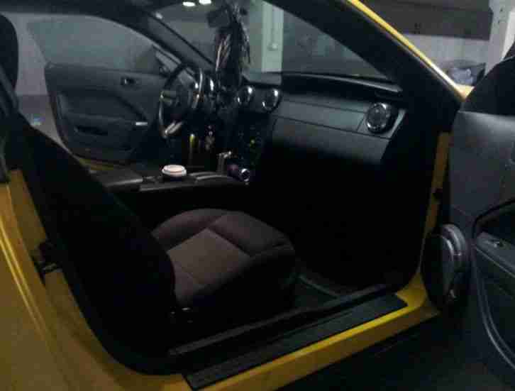 Ford Mustang Coupe 2005-2010 (GT Optic) 4.0/ 6.Zyl Automatic 22 Zoll (Tief-Bett)