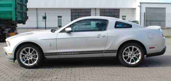 Ford Mustang Coupe, Leder, Klima, 18 Zoll-Alu, "My", 6200 km,TÜV/AU neu