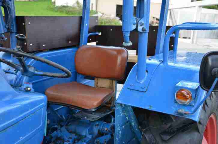 Ford Traktor Dexta 2000