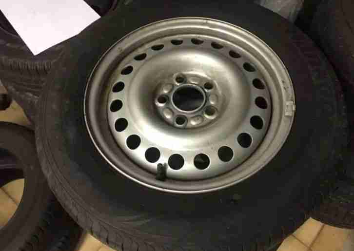 Ford Transit Connect 4 x Sommerreifen 195/65/R15