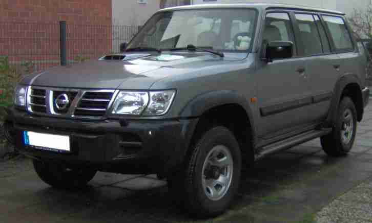 # GELÄNDEWAGEN NUR 19500 KM NISSAN PATROL GR Y61 3.0 Di TURBO EZL 2004 MIT TÜV #