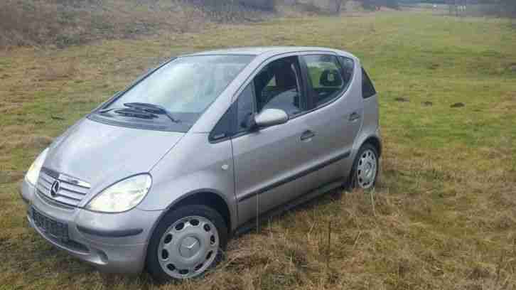 GELEGENHEIT! Neuwertiger MERCEDES A 160 Elegance, Top-Ausstattung, Leder etc.