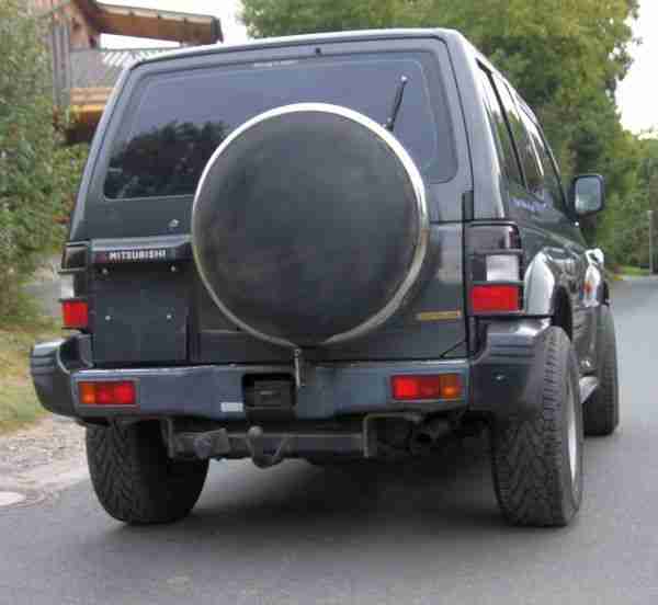 GeCo-Raid Mitsubishi Pajero, Sondermodell Sport Edition, V6, Gasanlage