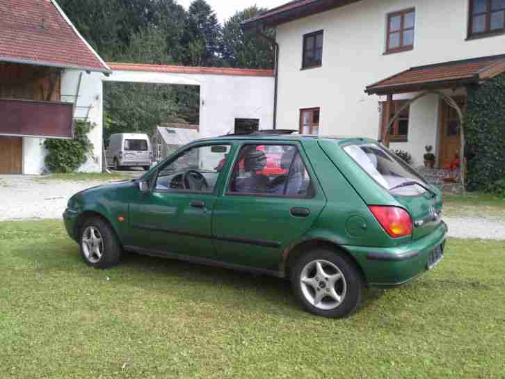 Gebrauchtwagen Mazda 121