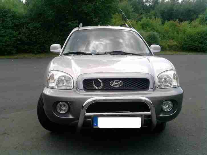 Geländewagen Hyundai Santa Fe 2,4 4WD BENZIN / GAS GLS ALLRAD Scheckheft da.