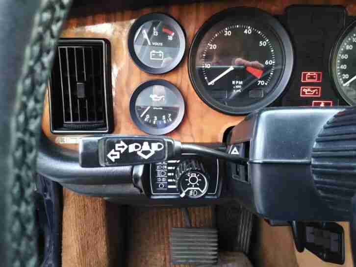 Gepflegter Jaguar XJ12 Serie 3, dunkelblau, mit H-Kennzeichen, TUEV Neu