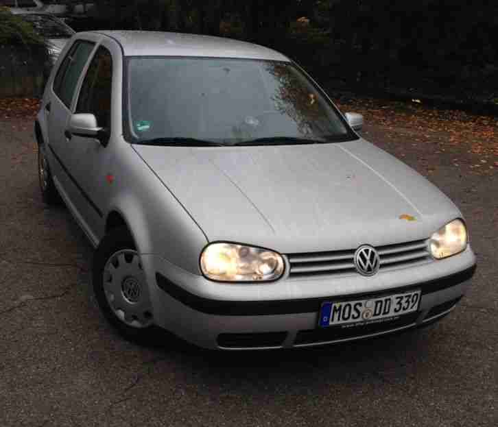 Golf 4. Nur Orig. 27600 km !!! Super Schnäppchen !!! 4.Türig , Schadstoffarm D3