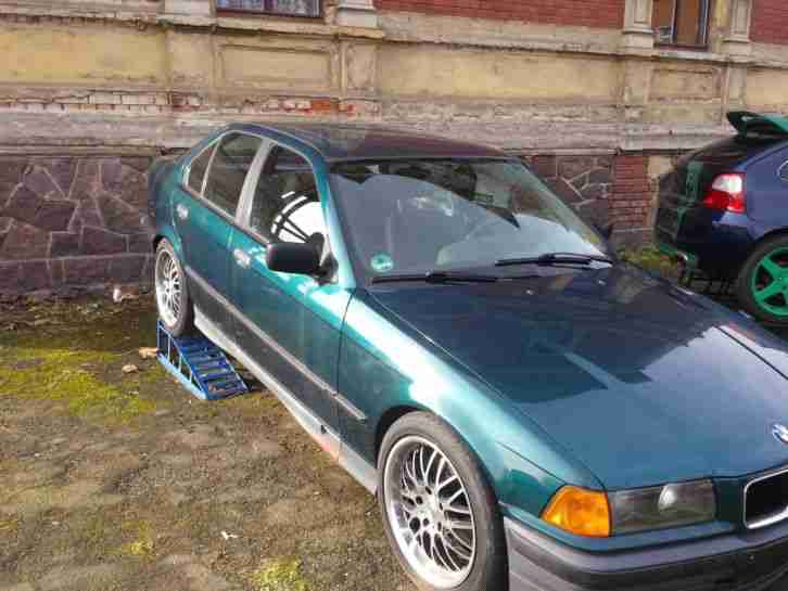 Gut erhaltener E36 318 i Grün met.
