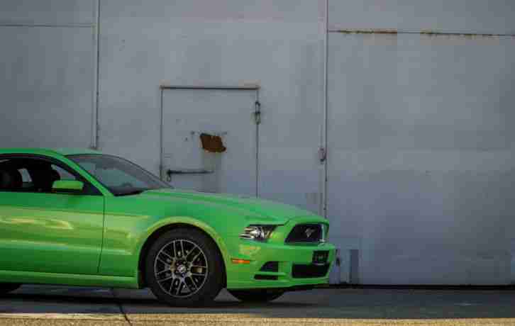 Gutschein FORD MUSTANG 1x Tag selber fahren WERT 259 €