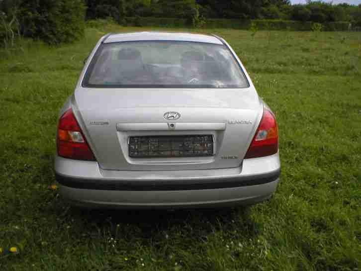 HYUNDAI ELANTRA 1,6 XD für BASTLER