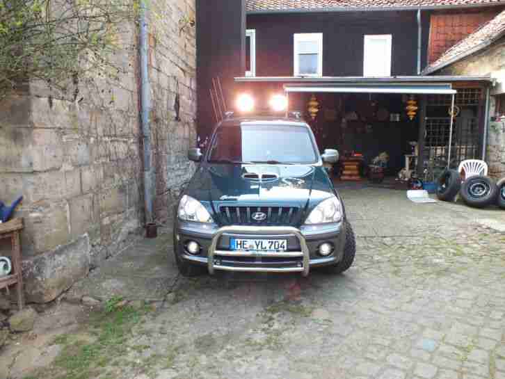 HYUNDAI Terracan 2