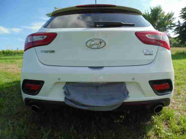 HYUNDAI i30 1,6 T GDI "Turbo" 1,591 ccm, 137 kW, 5-türig