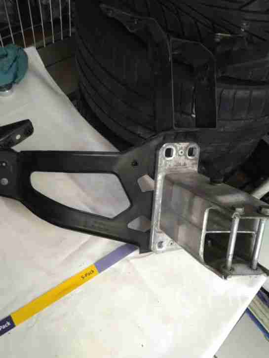 Halter Vorderwand rechts 7163484 BMW E60