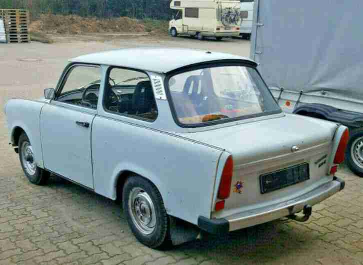 Hellblauer Trabant P601 L
