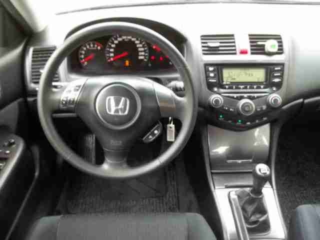 Honda Accord 2.0 Sedan
