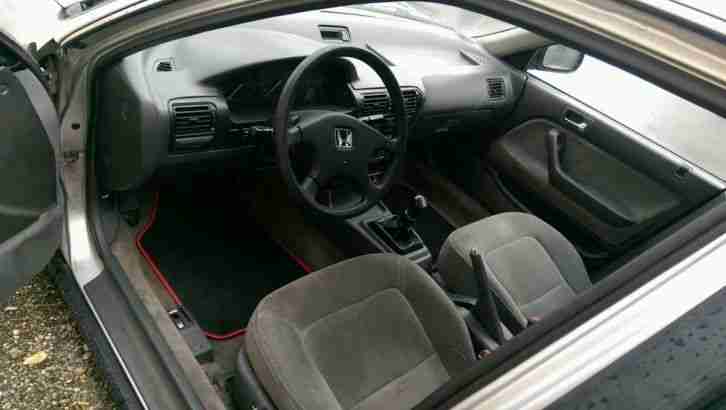 Honda Accord 2.0i