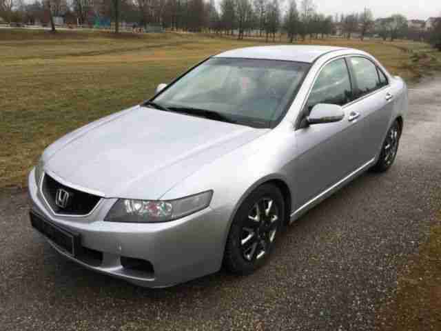 Honda Accord 2.2i