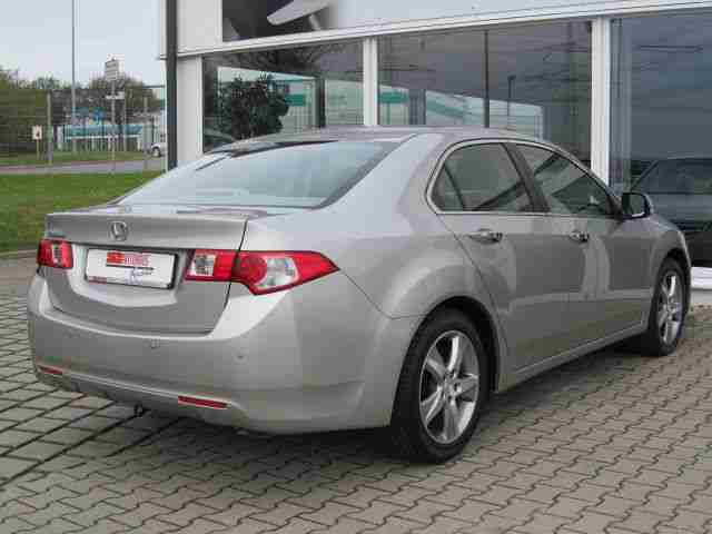 Honda Accord 2.2i-DETC / Sitzheizung / 8fach bereift