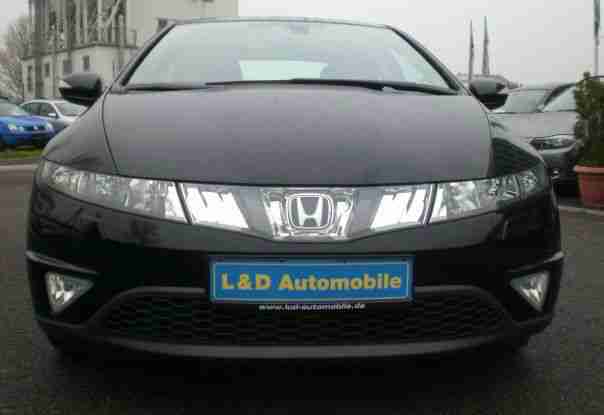 Honda Civic 1.8 Executive 5-türig *NAVI*SITZHZG*PANORA