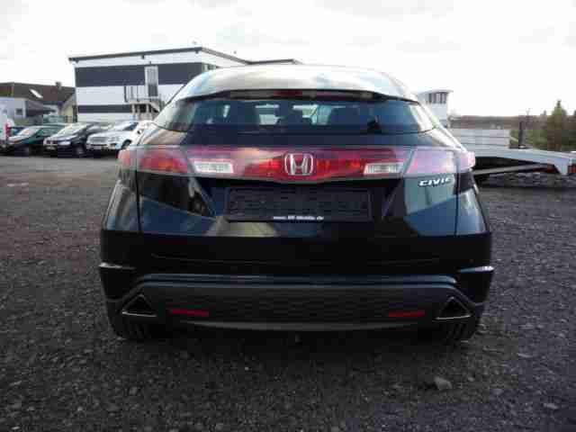 Honda Civic 1.8i-VTEC Executive / XENON / Panoramadach