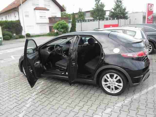 Honda Civic 1.8i-VTEC Sport