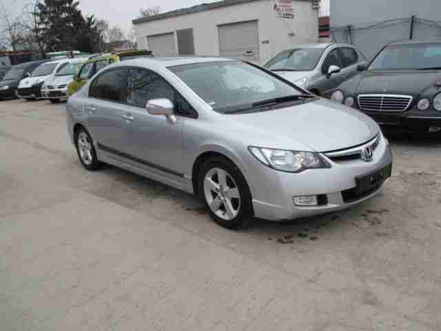 Honda Civic 1.8i-VTEC Sport