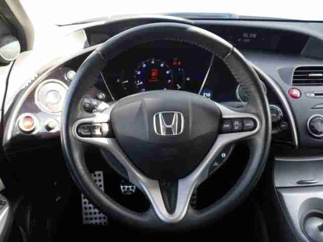 Honda Civic 1.8i-VTEC Sport