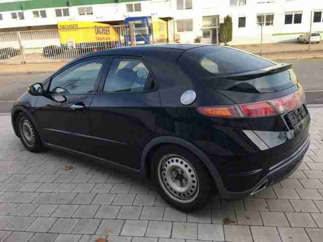 Honda Civic 1.8i