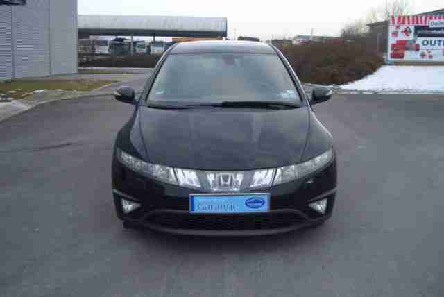 Honda Civic 1.8i-VTEC Sport Xenon Navi 1.HD Tüv/Au Neu