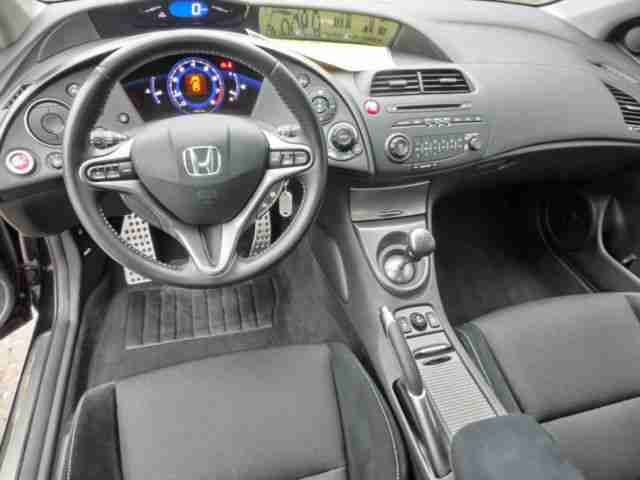 Honda Civic 1.8i-VTEC Type S / 1.Hand