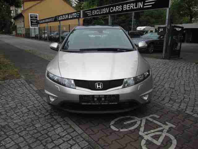 Honda Civic 1.8i-VTEC i-SHIFT Executive