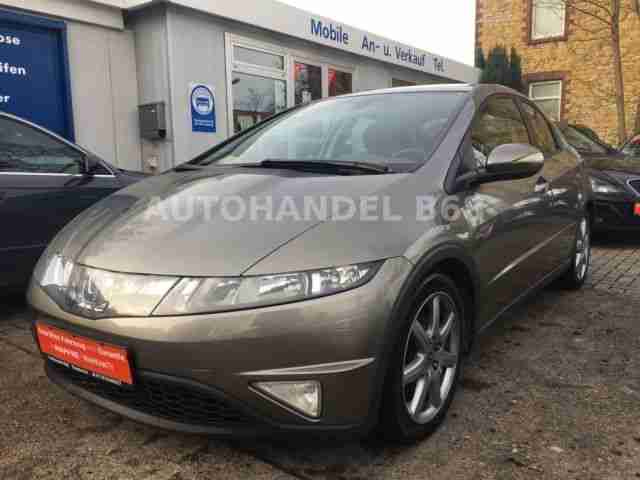 Honda Civic 2.2i-CTDi DPF Sport