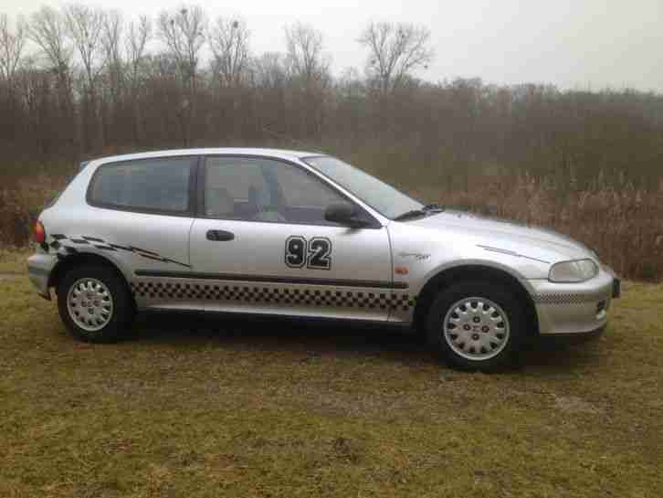 Honda Civic VEI EG4 Silber