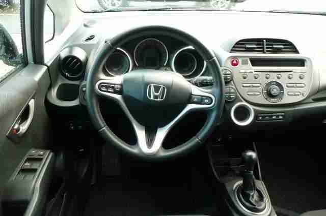 Honda Jazz 1.4 i-VTEC Comfort Style 2 Jahre Garantie