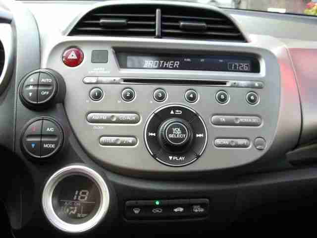 Honda Jazz 1.4 i-VTEC Elegance + Sitzheizung