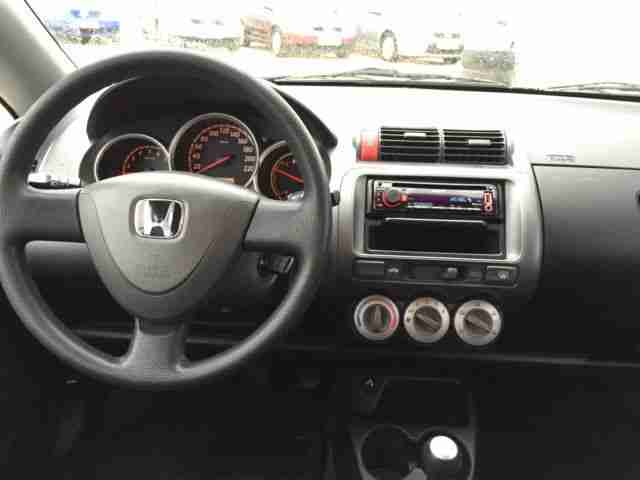 Honda Jazz**SPARSAM*UNFALLFREI*ROSTFREI*TÜV NEU**
