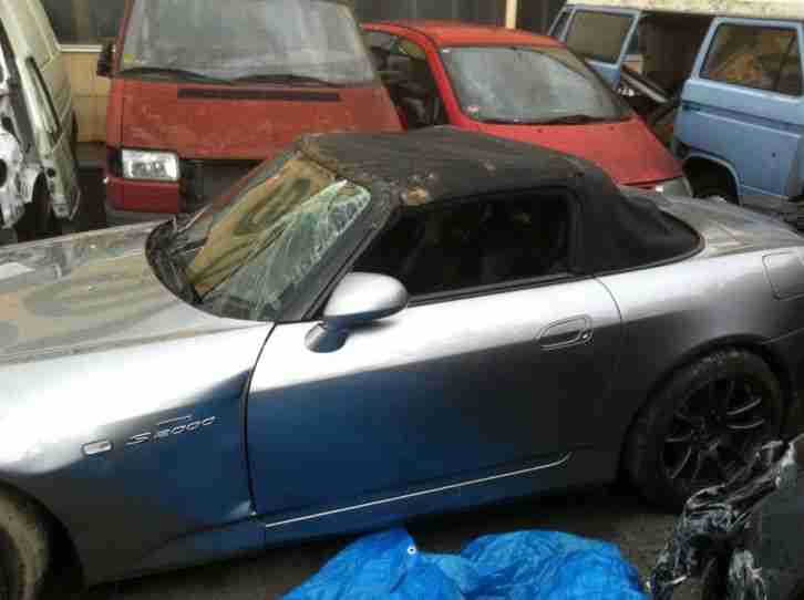 Honda S2000 leichter Unfallwagen, extrem viele Teile wie neu