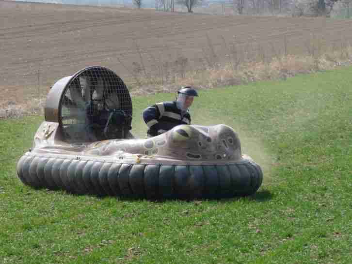 Hovercraft Luftkissenfahrzeug Amphibienfahrzeug