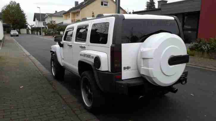 Hummer H3 mit Navi, LPG und 22" Felgen