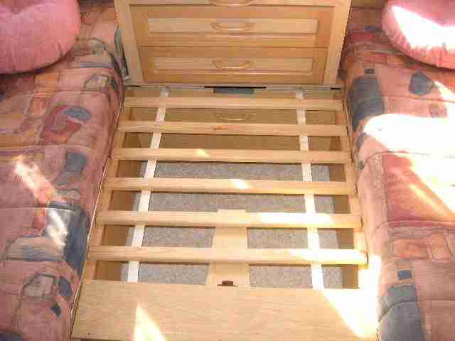 Hylander, EZ 97, 2 Pers., Naßzelle, Cass.-WC, Tüv + Gasprüfung neu