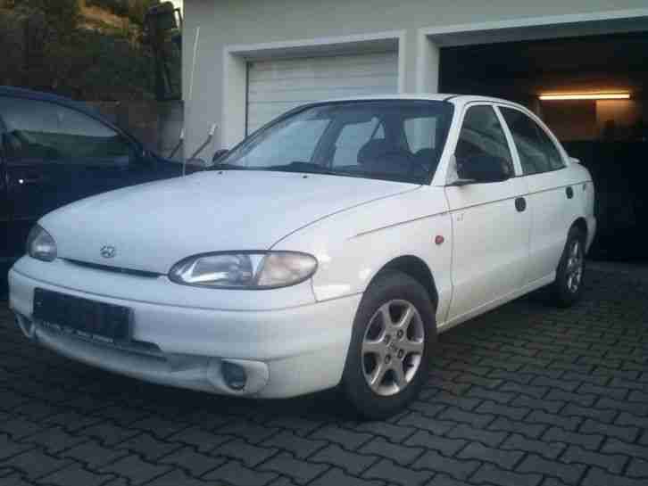 Hyundai Accent GLX Bj.95 117000km 8fach bereift