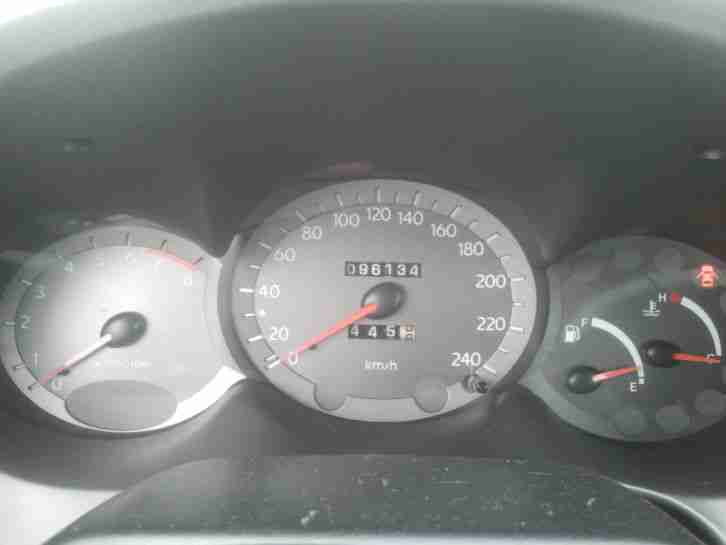 Hyundai Coupe 2.0 FX silber-metallic TÜV neu