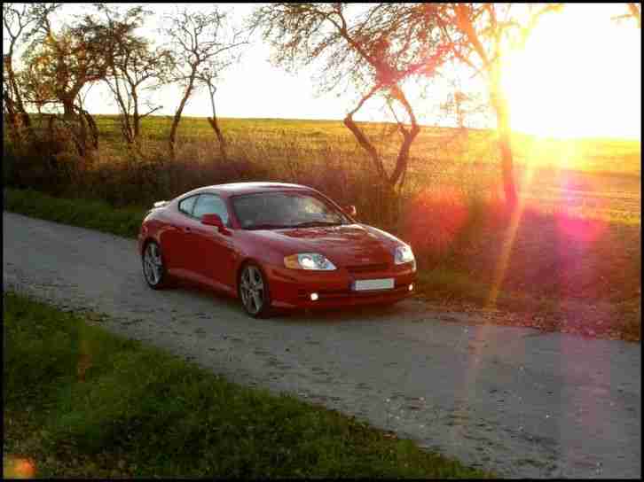 Hyundai Coupe 2.7 V6 GLS, 125.000 km, rot