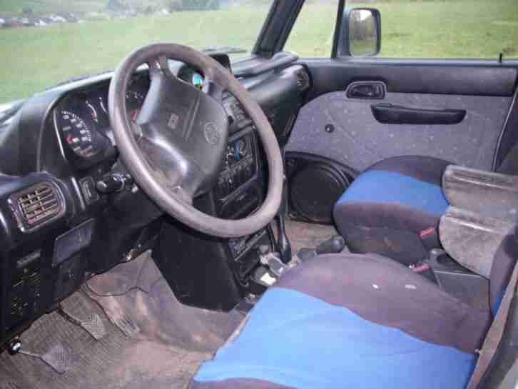  Hyundai Galloper Geländewagen 2,5 l Turbodiesel . Mitsubishi; EZ, 2001; 5-türig